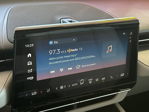 New 2026 Lincoln Nautilus Premier AWD/4WD image 17