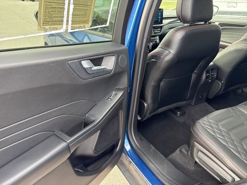 Used 2023 Ford Escape ST-Line Elite w/ Premium Technology Package image 26