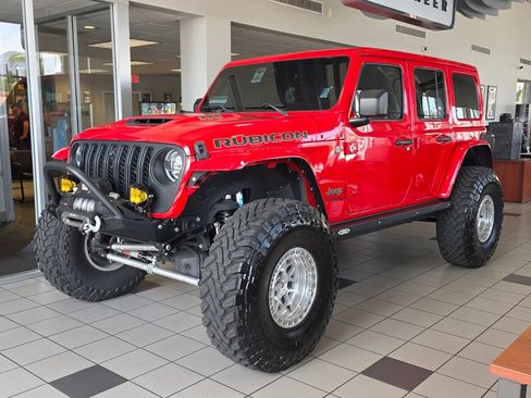 Used 2022 Jeep Wrangler Unlimited Rubicon AWD/4WD image 5
