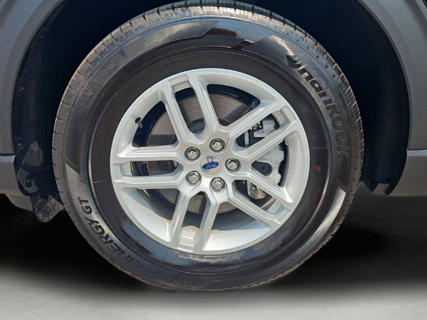 Used 2026 Ford Explorer Active RWD image 11