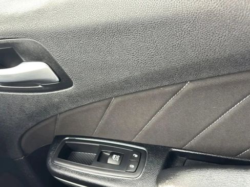 Used 2016 Dodge Charger SXT w/ Rallye Group RWD image 9
