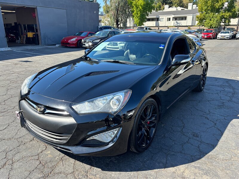 Used 2015 Hyundai Genesis 3.8 RWD image 6