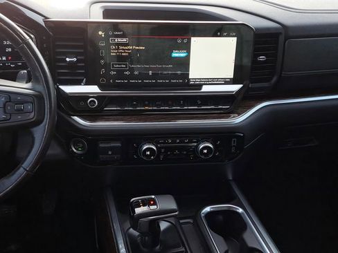 Used 2023 GMC Sierra 1500 Elevation image 29