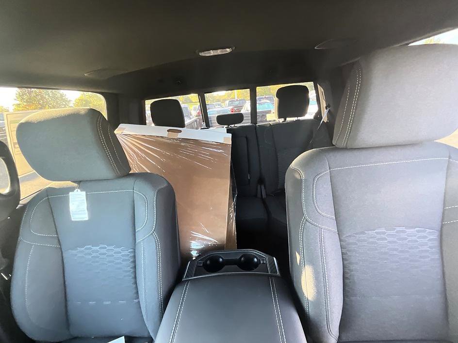 New 2027 RAM 3500 Big Horn AWD/4WD image 36