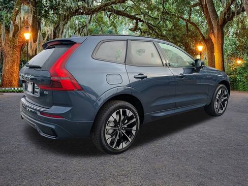 New 2026 Volvo XC60 B5 Plus w/ Protection Package Premier image 4