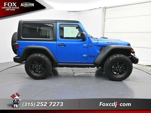 Used 2026 Jeep Wrangler Sport AWD/4WD image 16