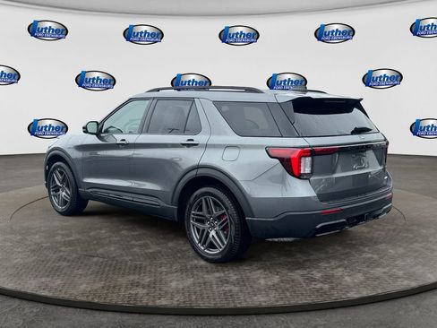 New 2026 Ford Explorer ST-Line w/ ST-Line Street Pack AWD/4WD image 3
