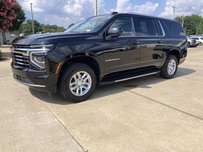 Used 2025 Chevrolet Suburban LT