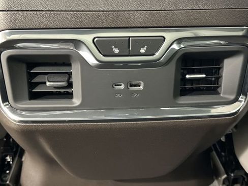 New 2026 GMC Sierra 1500 SLT w/ SLT Premium Package image 22