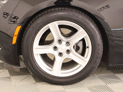 Used 2020 Chevrolet Camaro LT image 15