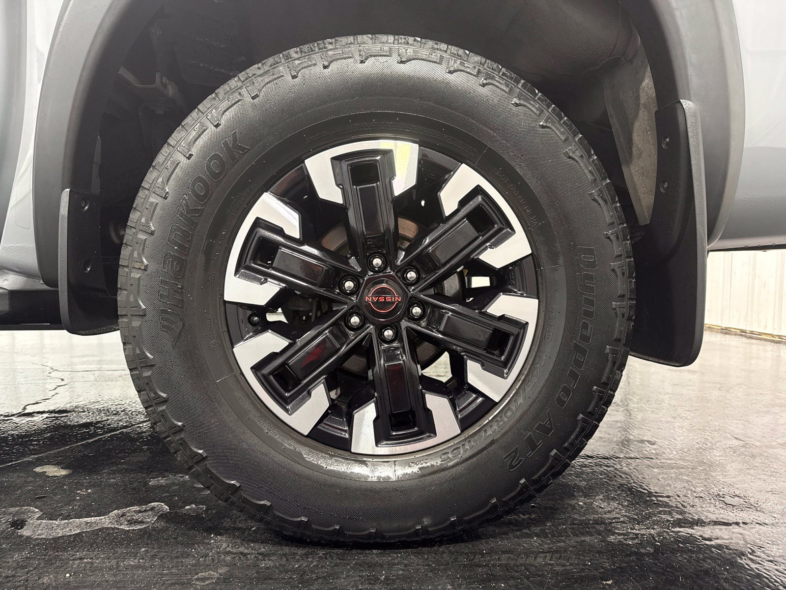 Used 2022 Nissan Frontier PRO-4X w/ Off-Road Protection Package AWD/4WD image 9