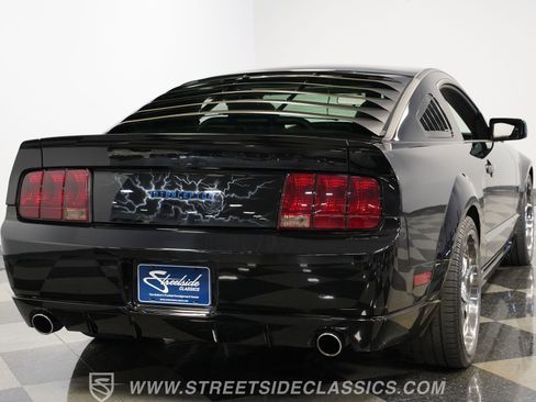 Used 2005 Ford Mustang GT RWD image 12