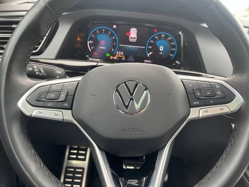 Certified 2025 Volkswagen Atlas Cross Sport SEL R-Line AWD/4WD image 20