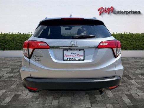 Used 2022 Honda HR-V EX image 12