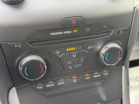 Used 2018 Ford Edge SEL FWD image 20