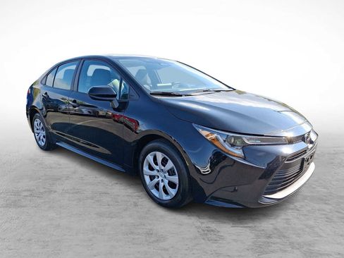 Used 2024 Toyota Corolla LE FWD image 3