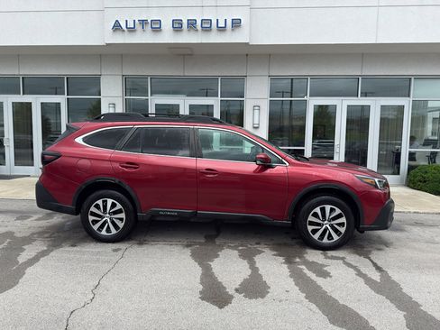 Used 2022 Subaru Outback Premium AWD/4WD image 10