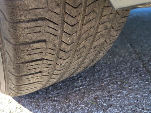 Used 2019 Chevrolet Camaro LT image 30