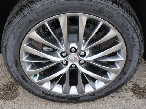New 2026 Buick Enclave Avenir w/ Super Cruise Package AWD/4WD image 17