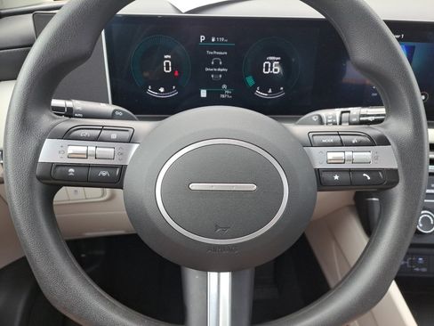 Used 2026 Hyundai Tucson SE FWD image 28