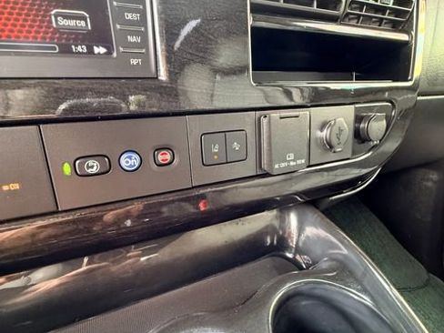 Used 2019 GMC Savana 2500 Extended RWD image 32