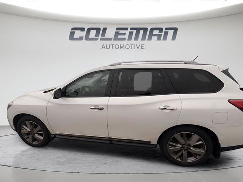 Used 2015 Nissan Pathfinder Platinum image 3