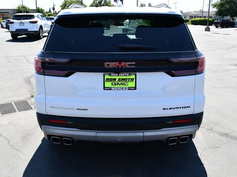Used 2025 GMC Acadia Elevation AWD/4WD image 7