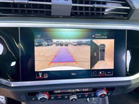 Used 2022 Audi Q3 2.0T Premium Plus image 24