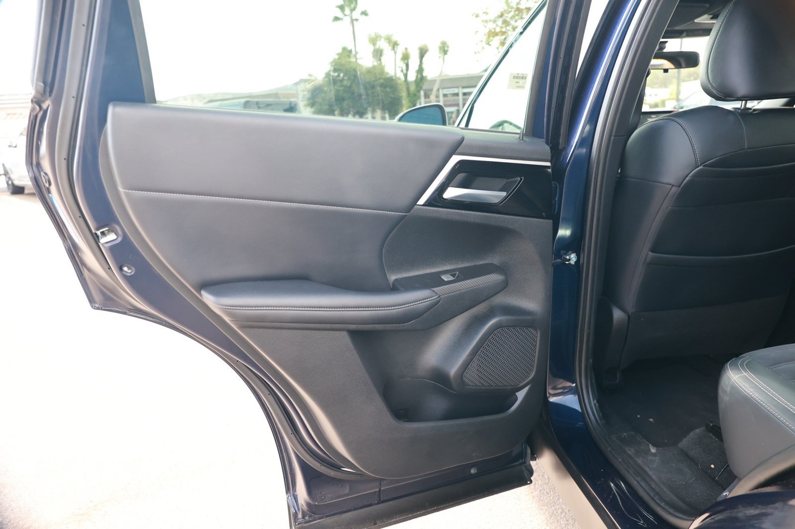 Used 2022 Mitsubishi Outlander SE FWD image 36