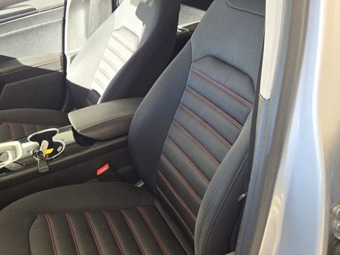 Used 2015 Ford Fusion SE w/ Equipment Group 201A image 19