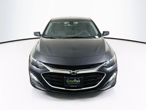 Used 2022 Chevrolet Malibu RS FWD image 2