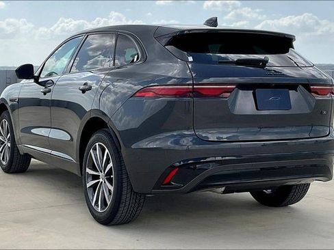 New 2026 Jaguar F-PACE R-Dynamic S image 3