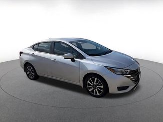 Used 2025 Nissan Versa SV w/ Trunk Package FWD video 2