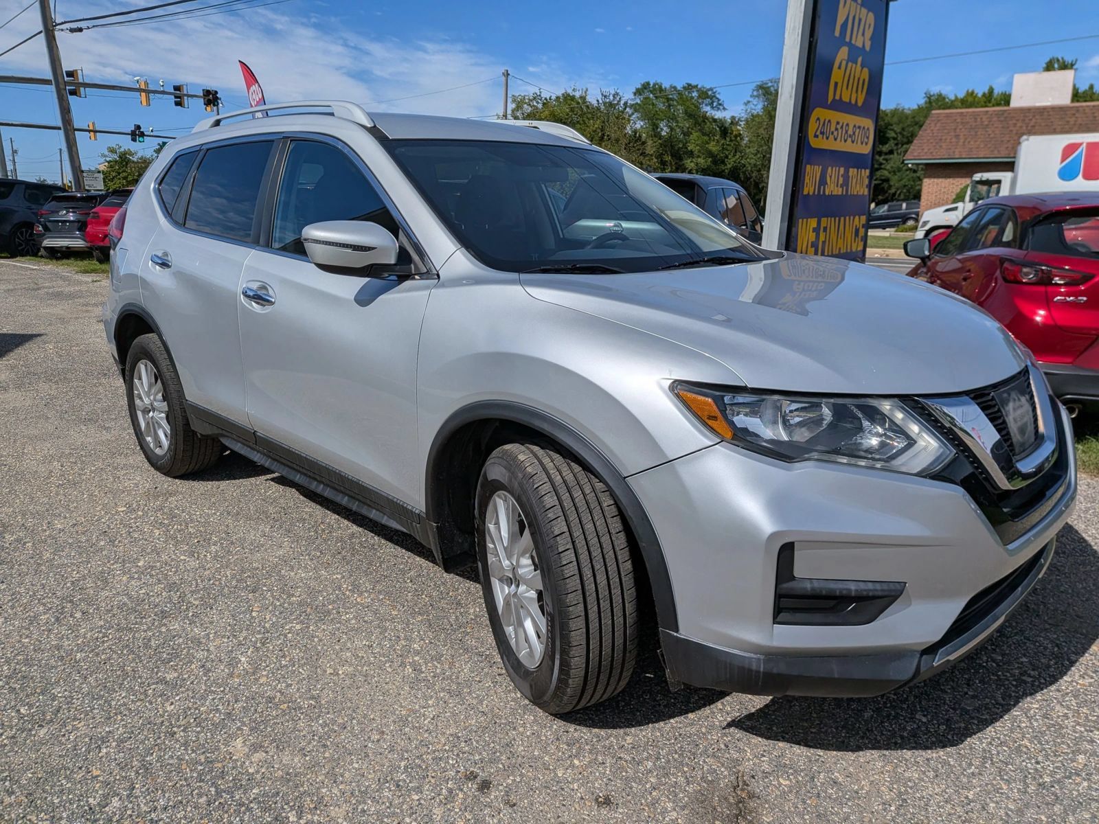 Used 2017 Nissan Rogue SV AWD/4WD image 7