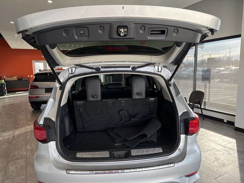 Used 2016 INFINITI QX60 AWD w/ Premium Package image 34