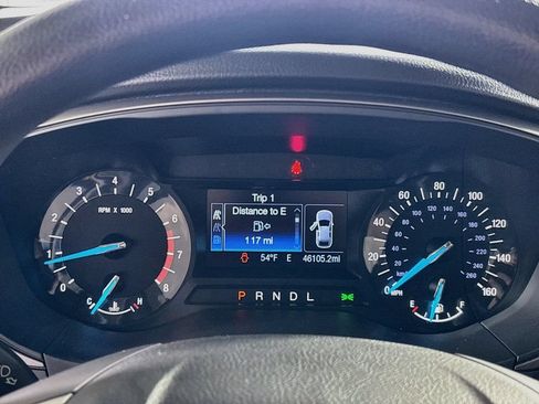 Used 2017 Ford Fusion SE FWD image 14