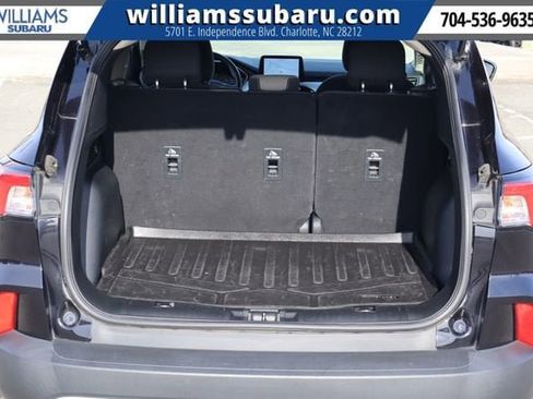 Used 2020 Ford Escape SE image 35