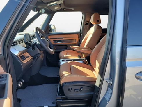 New 2025 Volkswagen ID. Buzz Pro S image 9