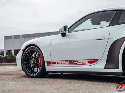 Used 2022 Porsche 911 Carrera GTS image 32