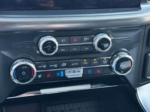 Used 2025 Ford F150 Platinum w/ Equipment Group 702A High AWD/4WD image 18
