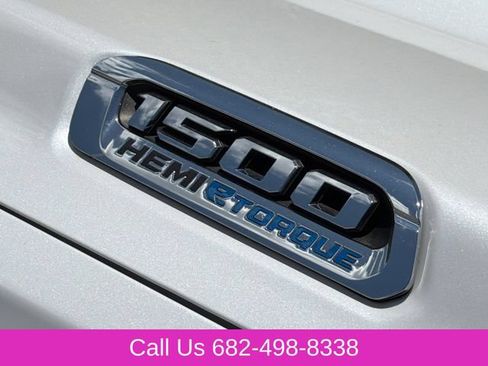 Used 2023 RAM 1500 Laramie AWD/4WD image 5