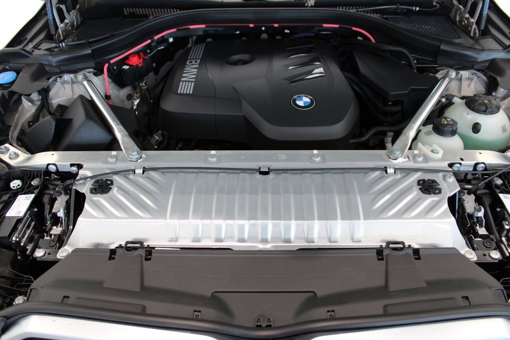 New 2026 BMW X3 xDrive30i w/ Premium Package AWD/4WD image 8