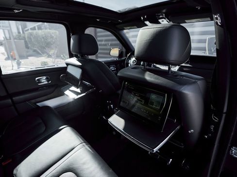 Used 2019 Rolls-Royce Cullinan AWD/4WD image 44