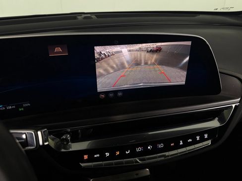 Used 2024 Cadillac Lyriq Tech RWD image 19