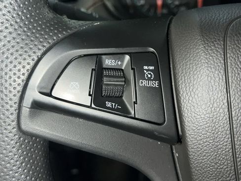 Used 2021 Chevrolet Trax LT FWD image 20