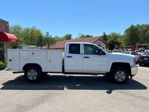 Used 2019 Chevrolet Silverado 2500 W/T w/ WT Convenience Package RWD image 4