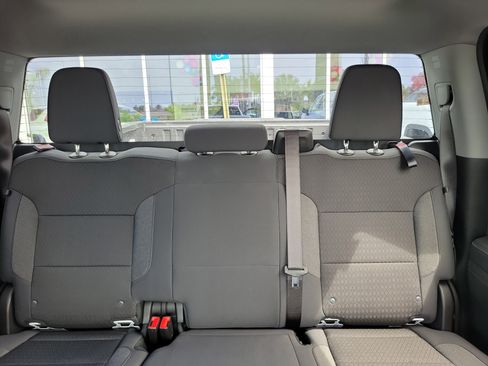 Used 2025 Chevrolet Silverado 1500 LT image 16