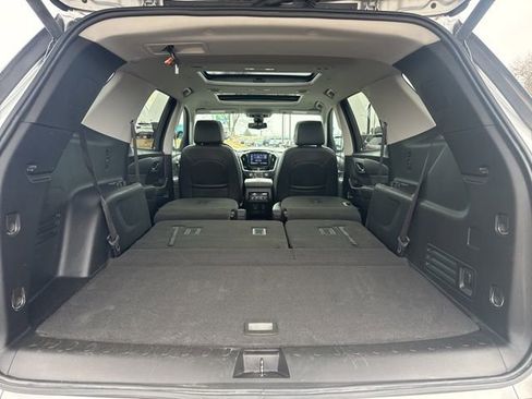 Used 2021 Chevrolet Traverse Premier AWD/4WD image 39