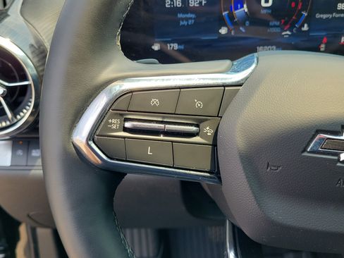 Used 2025 Chevrolet Equinox LT w/ Safety and Technology Package FWD image 22