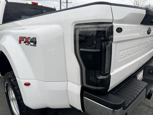 Used 2017 Ford F350 Lariat w/ Lariat Ultimate Package image 10